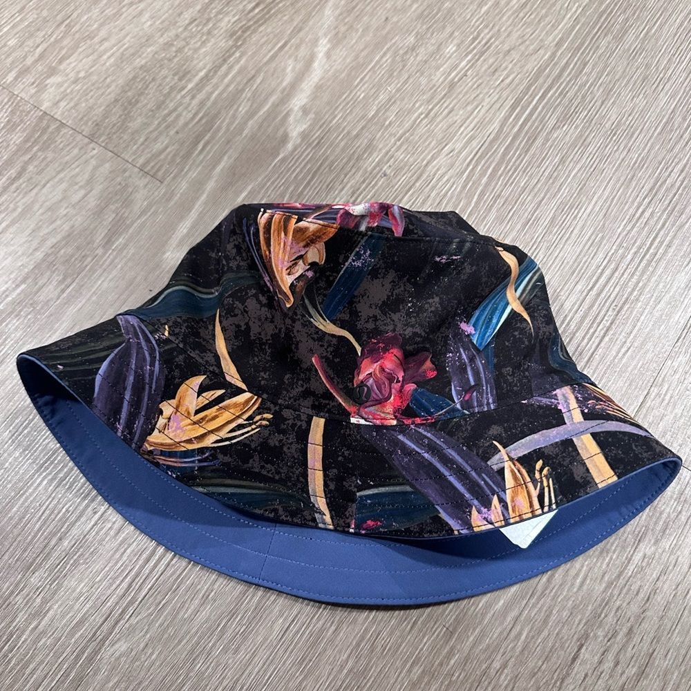 Lululemon Both Ways Bucket Hat, NWT Rare from UK